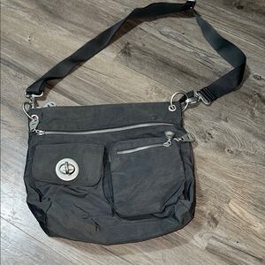 Baggallini crossbody